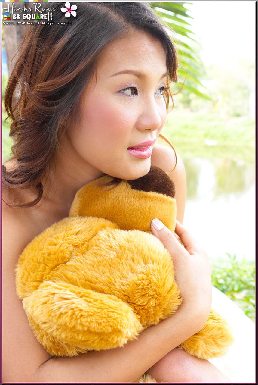 Hiroko Rumi Gallery-3 88Square models