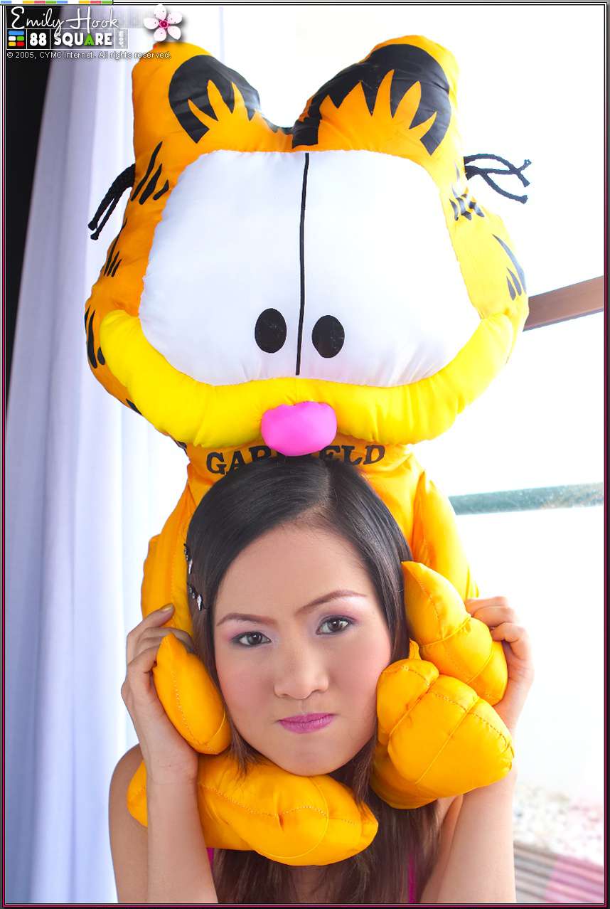 Emily Hook Gallery-1 88Square models