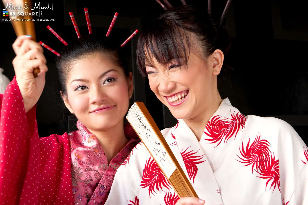 Mona & Mind Gallery-2 88Square models